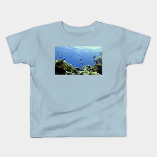 FINDING DORY IN THE WILD! Kids T-Shirt